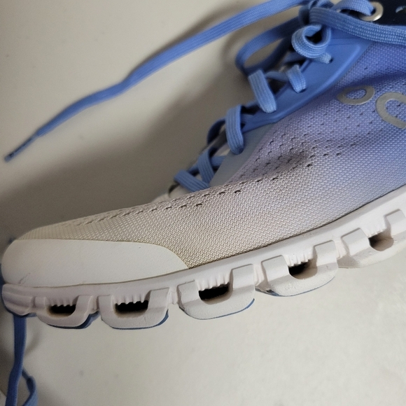 On Cloud Running Cloudflow Marina Blue White Sneakers. - Picture 11 of 11